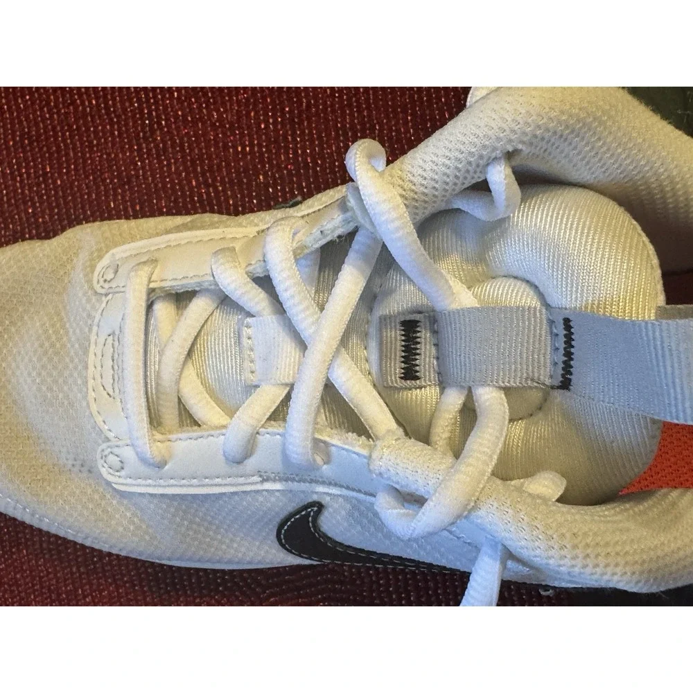 Nike Air Max INTRLK Lite Women's Size 6 White Black Running Sneakers DH9393-101